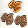 Aproximately 3" in diameter.
Various woods.
Can be used as fridge magnets or broches.
